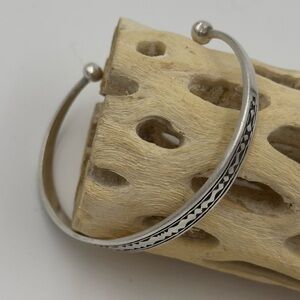 Elegant Sterling Silver Cuff Etched Patterned Design Bracelet 11.7 grams